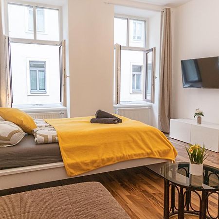 Peaceful 1Br Apt. Near Metro Station Langenfeldg. Apartment Vienna Luaran gambar