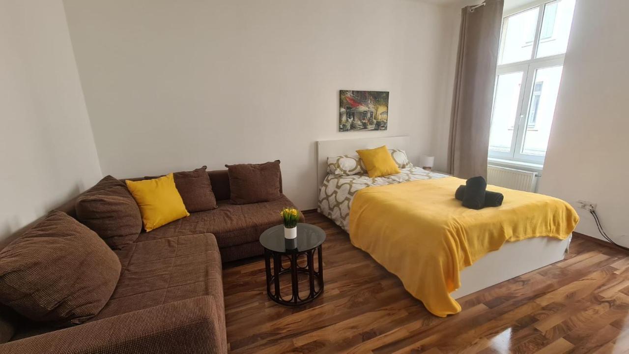 Peaceful 1Br Apt. Near Metro Station Langenfeldg. Apartment Vienna Luaran gambar
