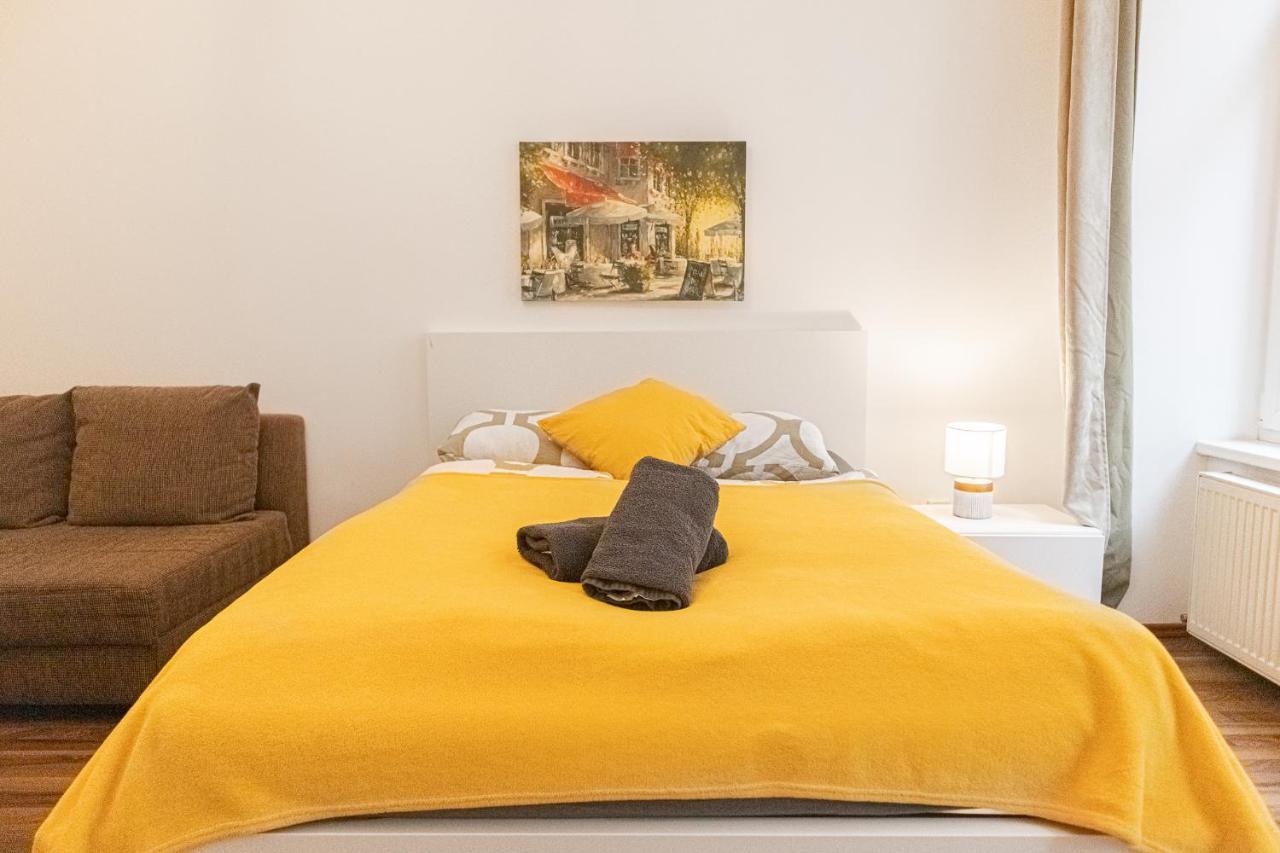 Peaceful 1Br Apt. Near Metro Station Langenfeldg. Apartment Vienna Luaran gambar