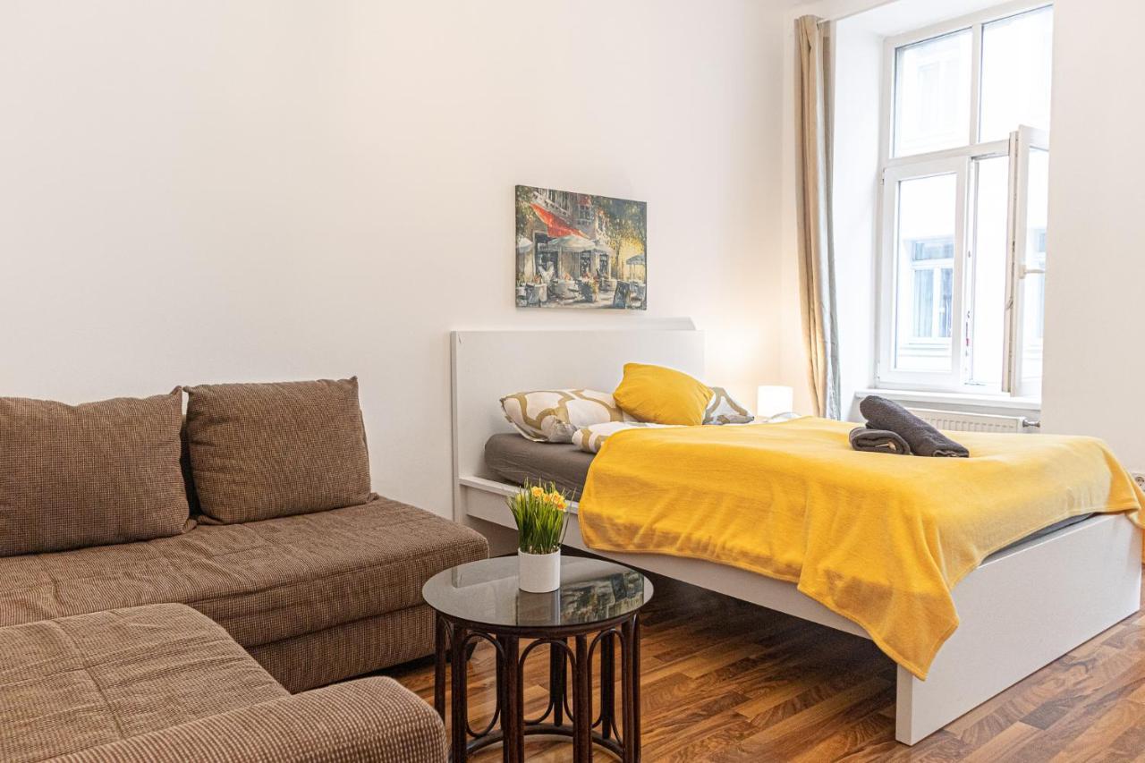 Peaceful 1Br Apt. Near Metro Station Langenfeldg. Apartment Vienna Luaran gambar