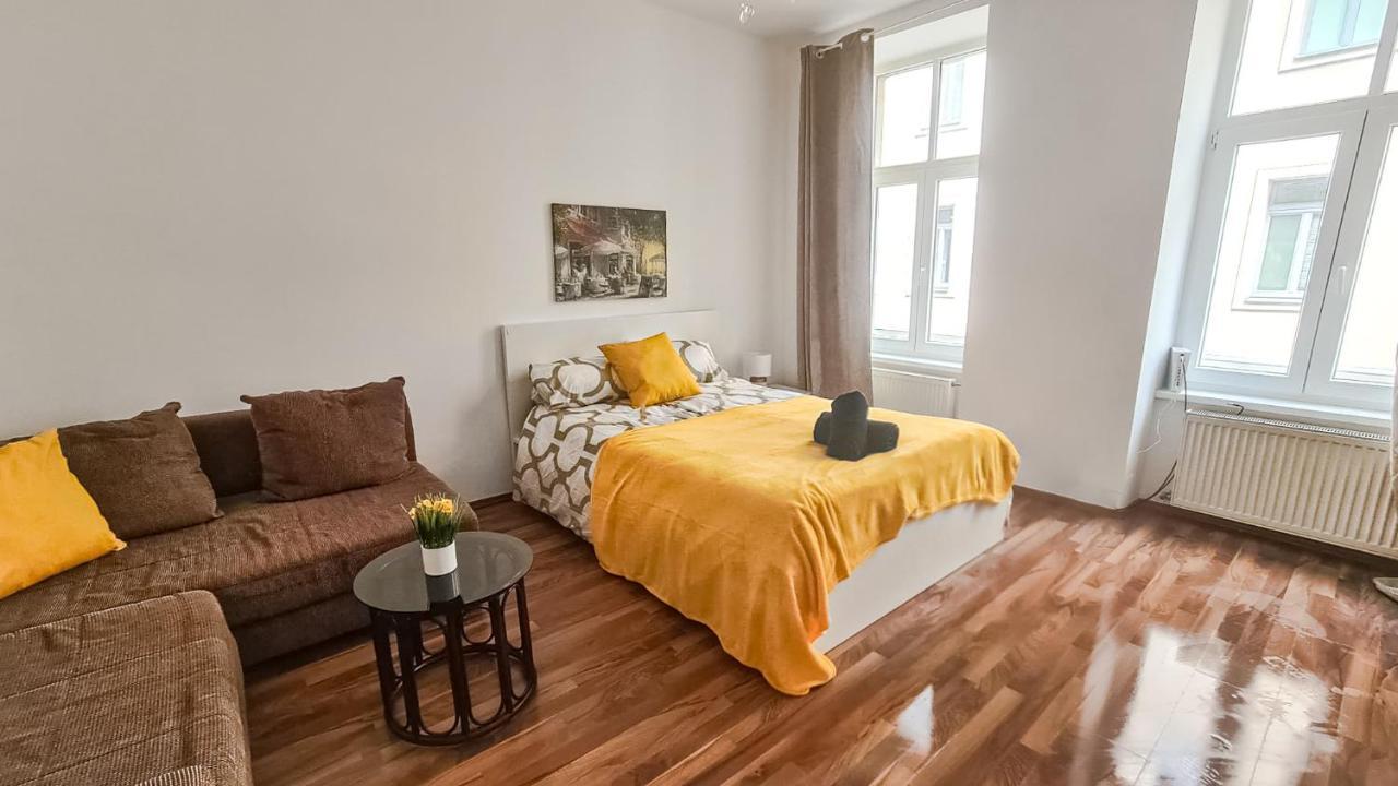 Peaceful 1Br Apt. Near Metro Station Langenfeldg. Apartment Vienna Luaran gambar