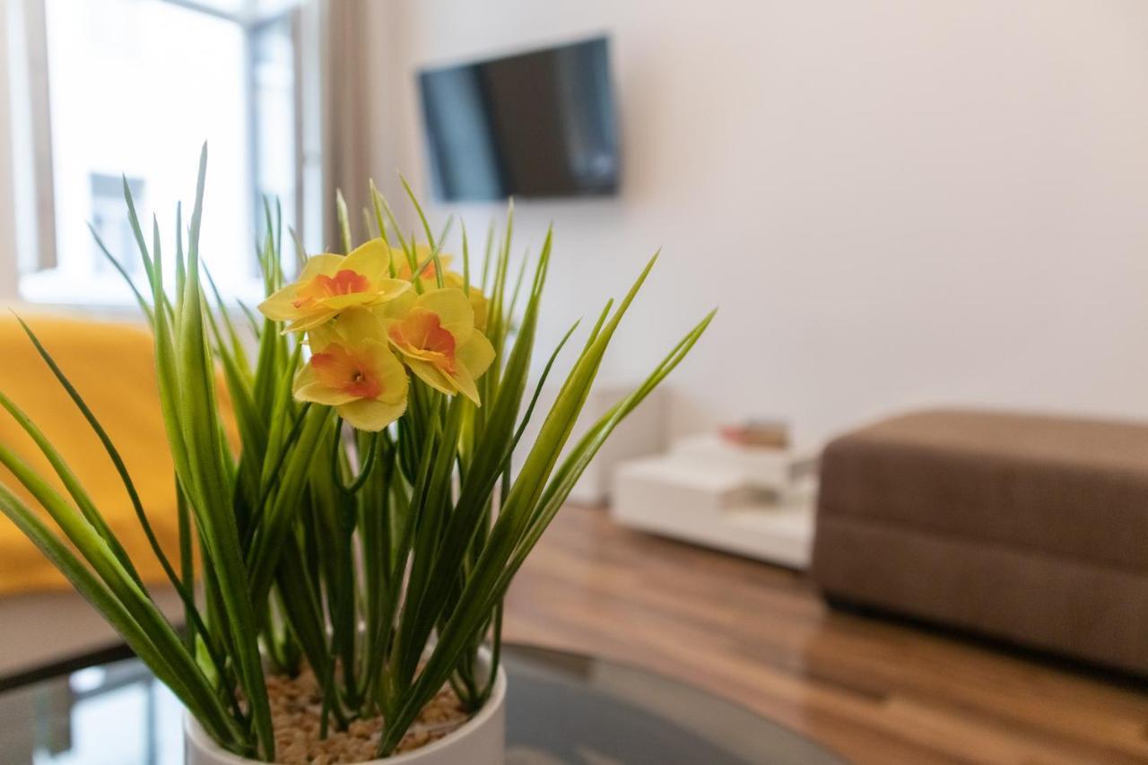 Peaceful 1Br Apt. Near Metro Station Langenfeldg. Apartment Vienna Luaran gambar